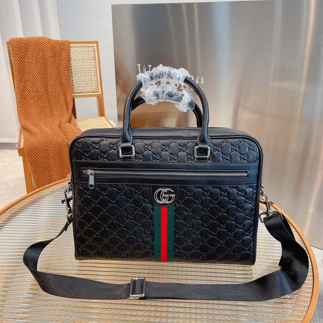 GUCCI(グッチ) ショルダーメッセンジャーバッグ