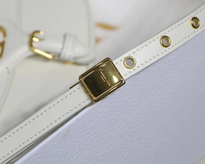 クリスチャン・ディオール ボビー イーストウエスト バッグ