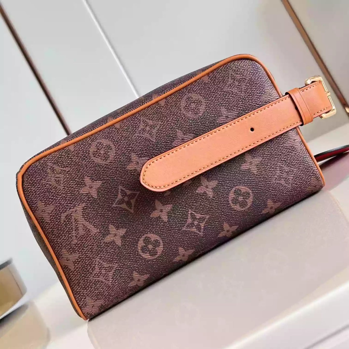 ロッカーディップキット ブラウン モノグラム ダストキャンバス M11765 – LW396