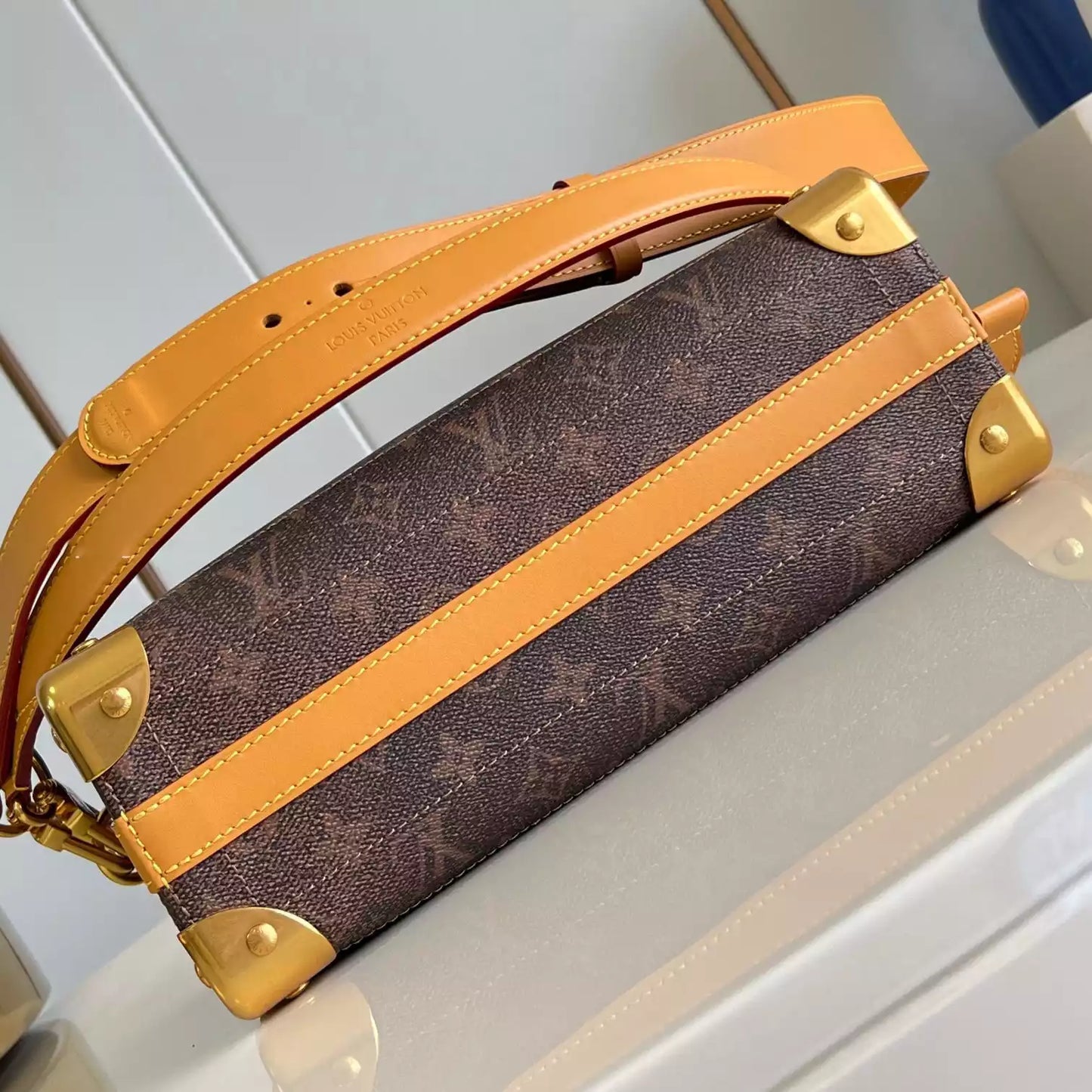 ソウルトランク イーストウエスト モノグラム ダストキャンバス M11536 – LW440