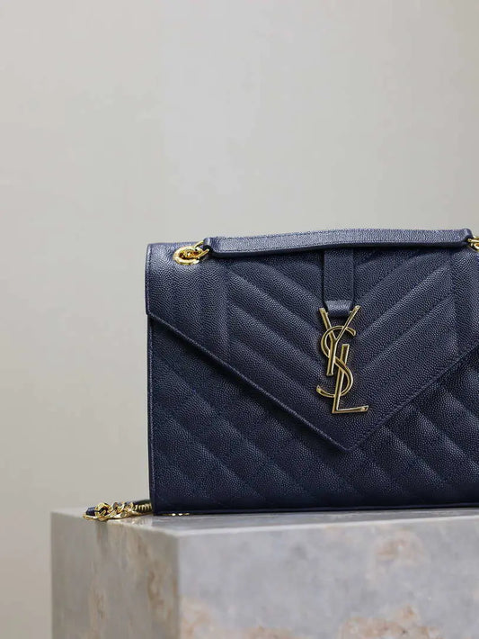 YSL 600185 エンベロープ ミディアム キルティング グレイン・ド・プードル エンボスレザー ネイビーブルー