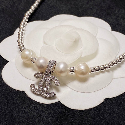 シャネルの天然淡水パールネックレス