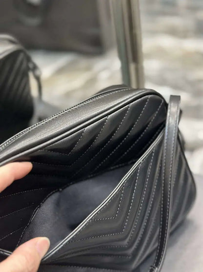 YSL 520534 ルー カメラバッグ マトラッセレザー ブラック ブラックロゴ