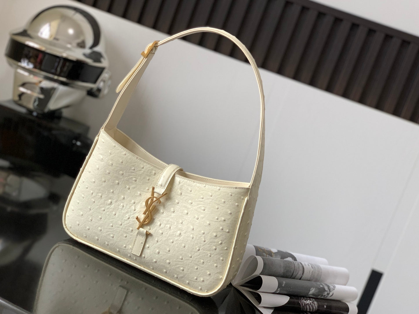 5 7 パイソン ホーボーバッグ