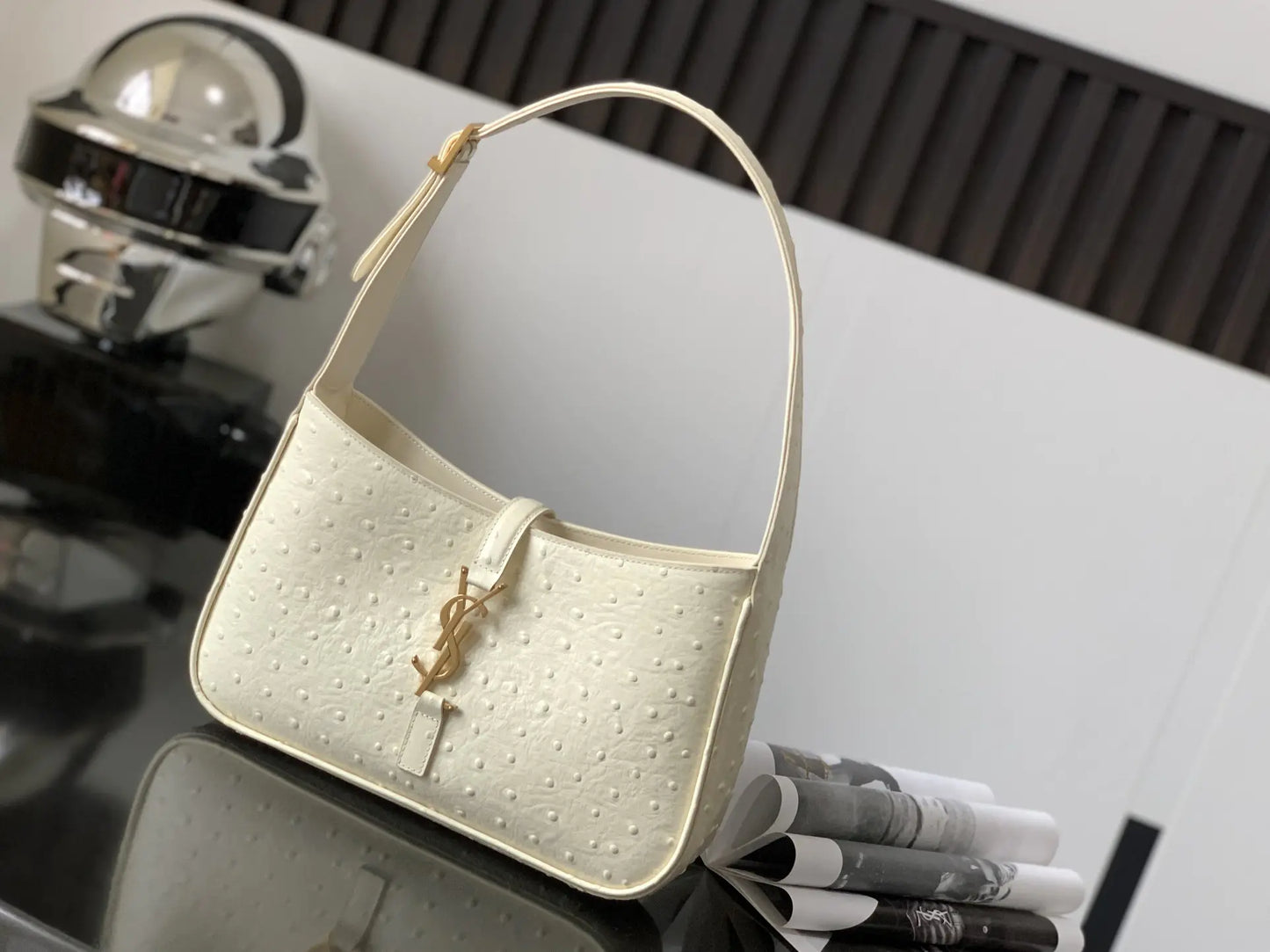 5 7 パイソン ホーボーバッグ