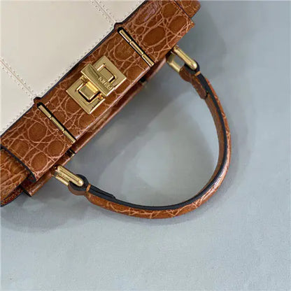 フェンディ ピーカブー ミニバッグ