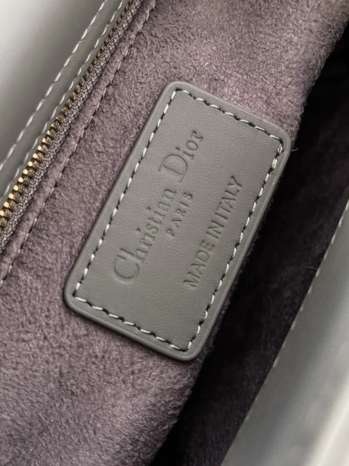 クリスチャン・ディオール ミディアム レディ ディオール バッグ