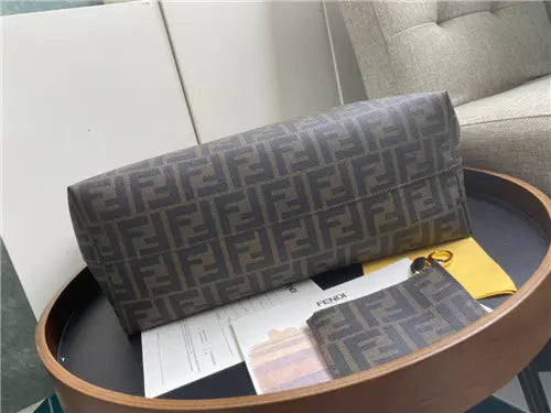 フェンディ FF ショッピングバッグ