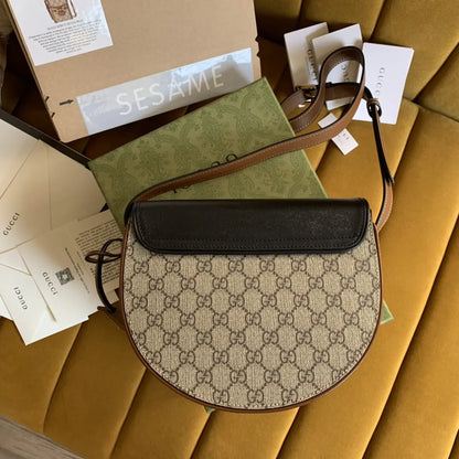 南京錠付き小型ショルダーバッグ