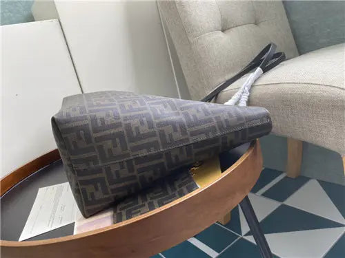 フェンディ FF ショッピングバッグ