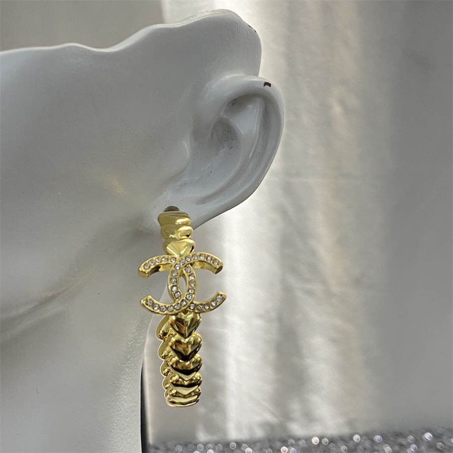 シャネル ダブルC ラインストーン ラブ イヤリング