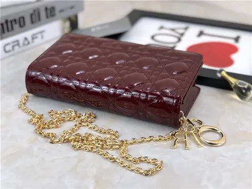 ディオールのショルダーバッグ