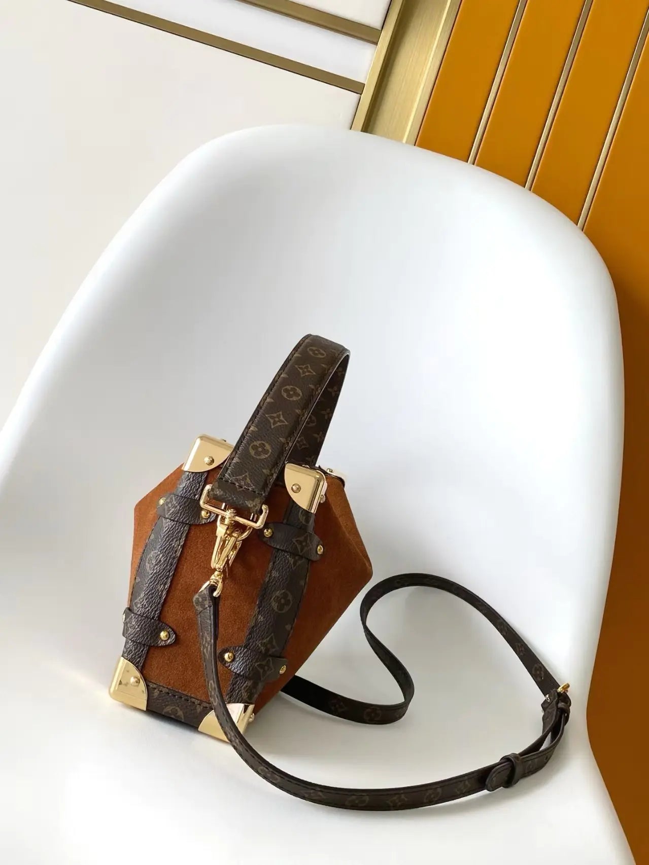 ルイ・ヴィトン サイドトランクGM M14513 (23.5×16×8.5cm)