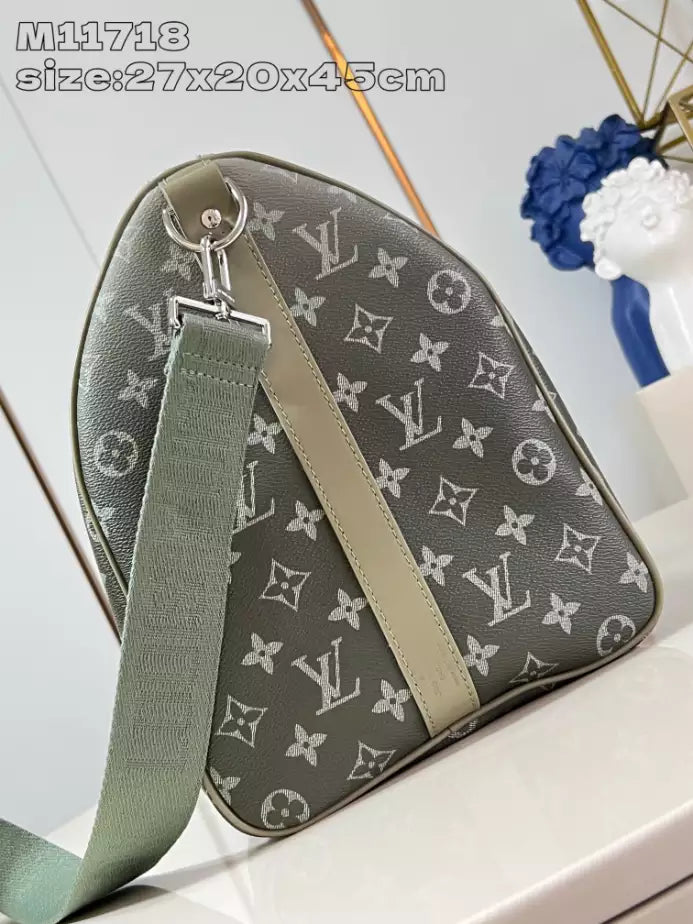 LV キーポル バンドリエール 45 カーキ モノグラム グラデーション キャンバス – LW178