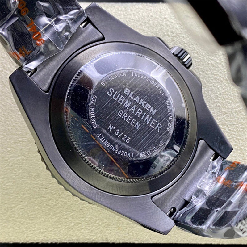 ロレックス サブマリーナーデイトBLAKEN