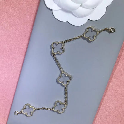 ヴァン クリーフ＆アーペルの四つ葉のクローバー クリスタル ブレスレット