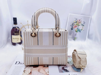 レディディオール