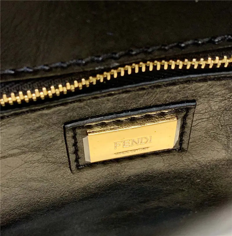 フェンディ ピーカブーバッグ