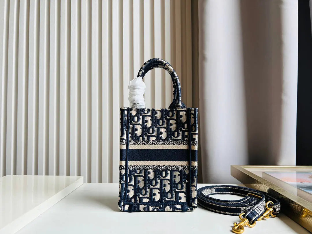 クリスチャン・ディオール ミニブックトート フォンバッグ