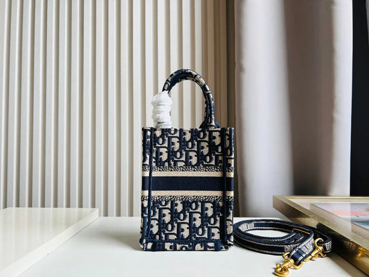 クリスチャン・ディオール ミニブックトート フォンバッグ