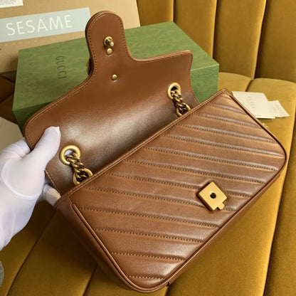 GGマーモント スモール キルティング ショルダーバッグ