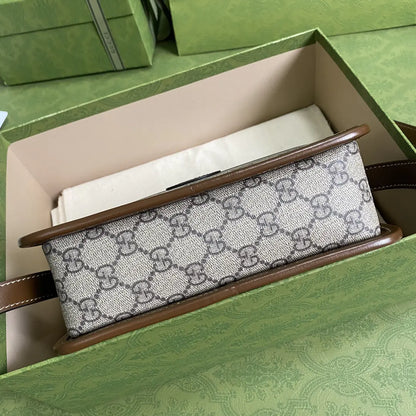 GGショルダーバッグ