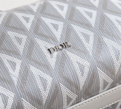 ディオール リンゴット 22 バッグ グレー CD ダイヤモンド キャンバス – DIO010