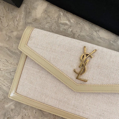 キャンバスとスムースレザーのアップタウンポーチ