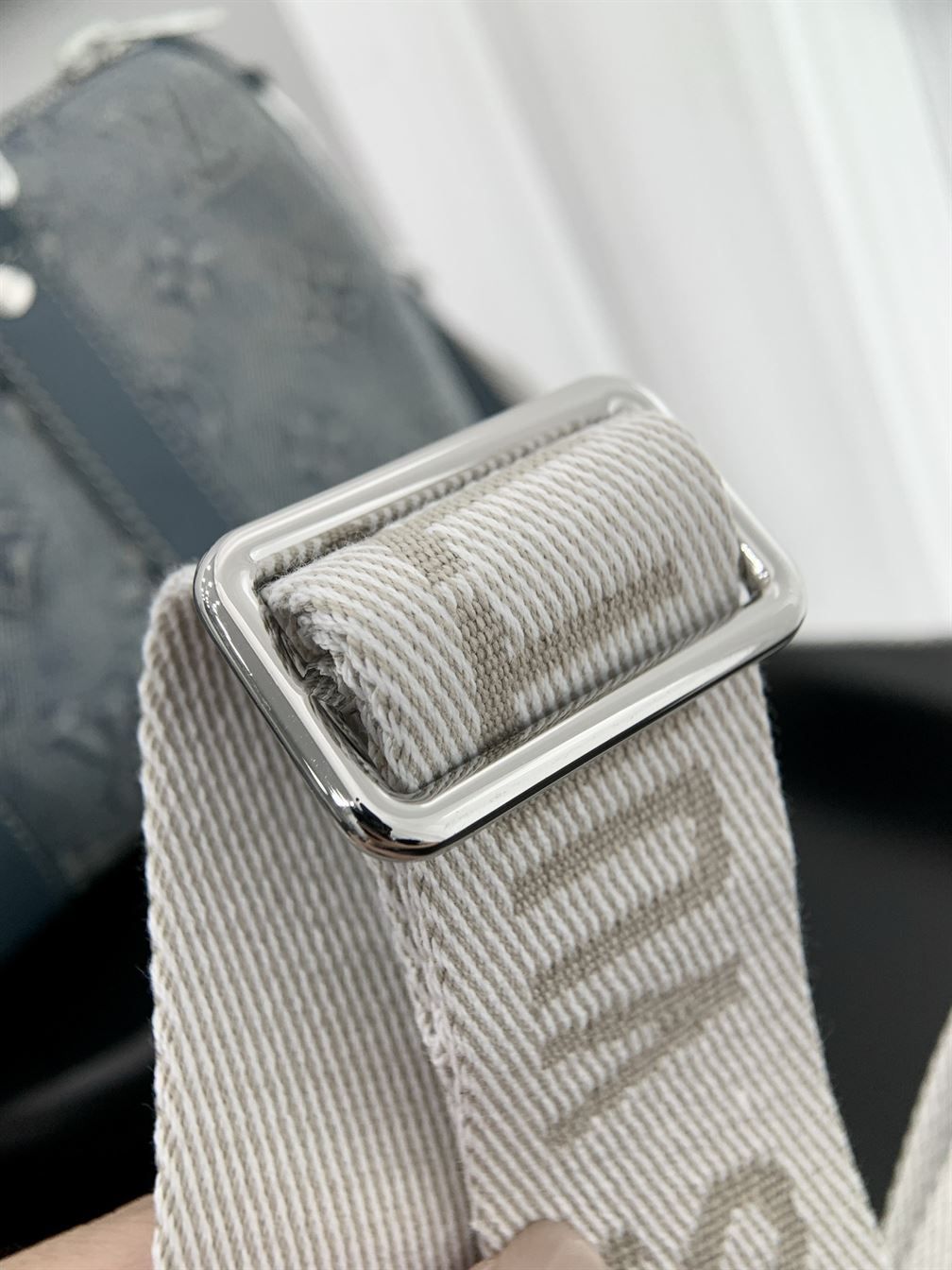 ルイ・ヴィトン キーポル・バンドリエール 25 – LVB051