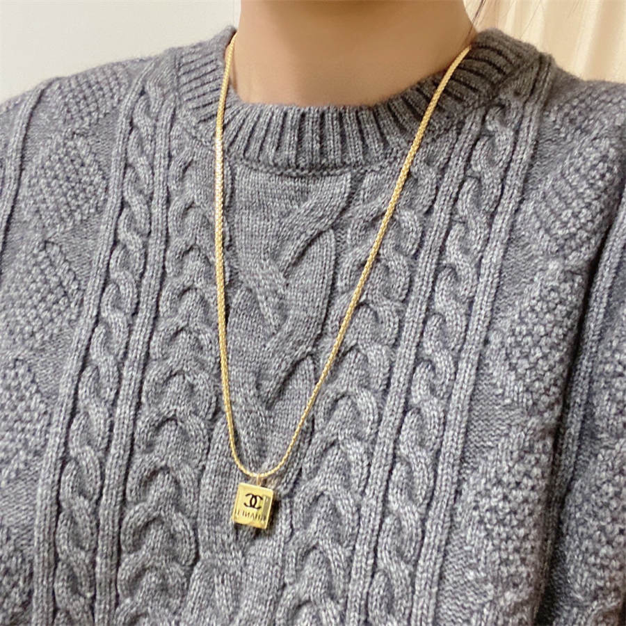 シャネル ダブルC ロング セーターチェーン ネックレス