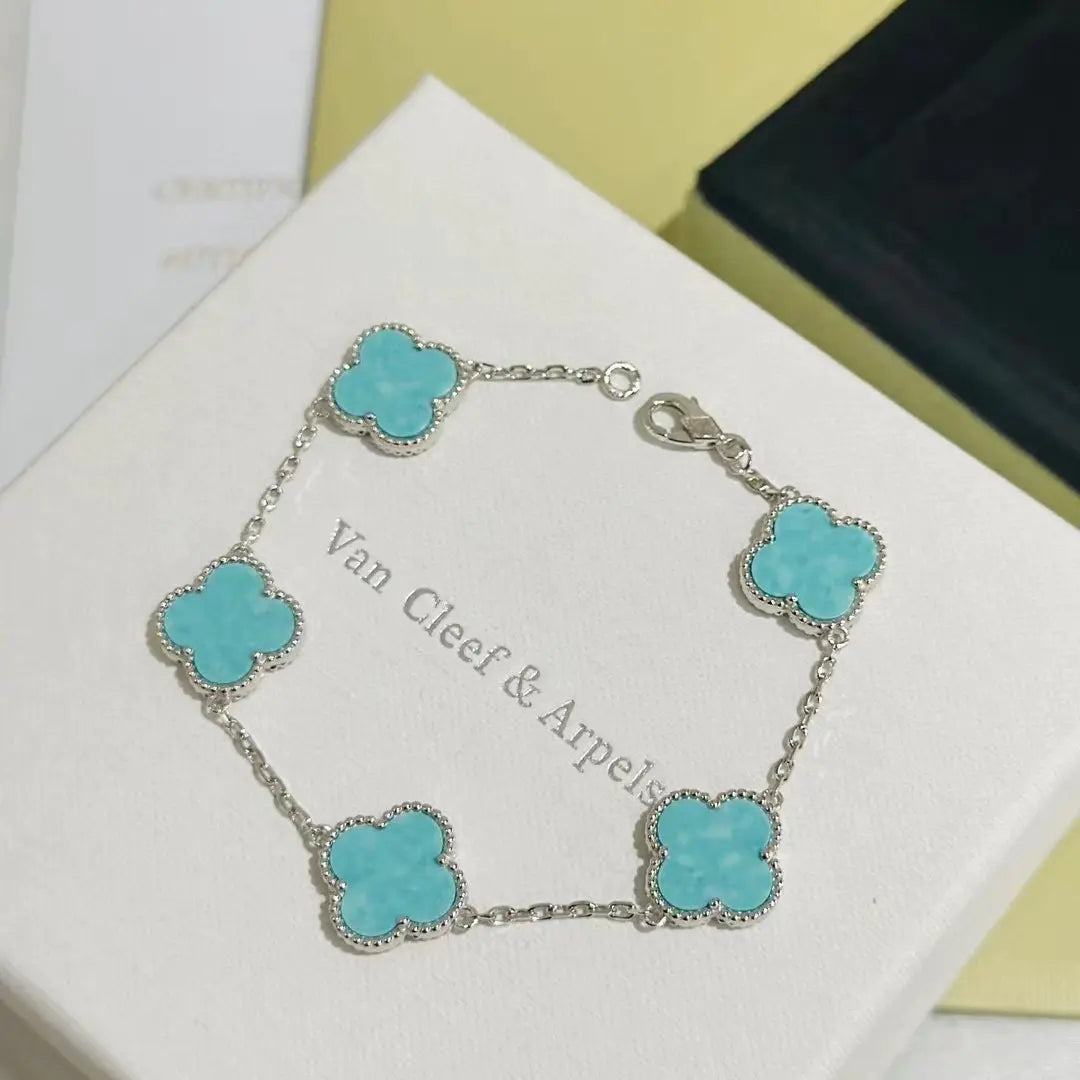ヴァン クリーフ＆アーペル 四つ葉のクローバー ミントブルーカルセドニー ブレスレット