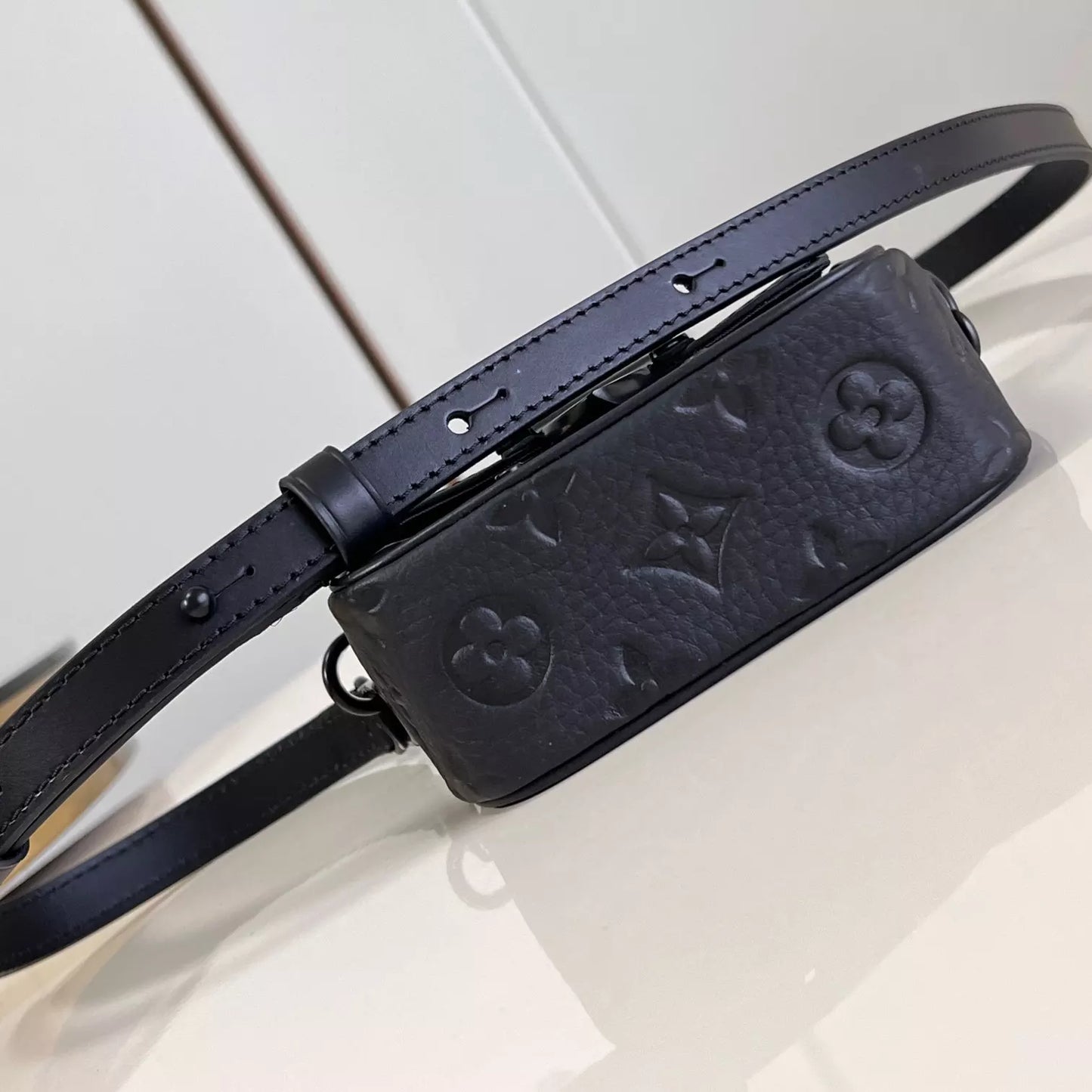 ピコ S-LOCK ブラック トリヨン モノグラム M83148 – LW447