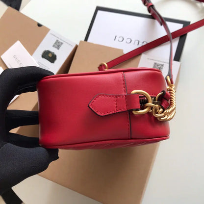 グッチ ラージショルダーバッグ