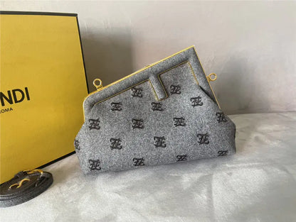 フェンディ ファーストバッグ スモール