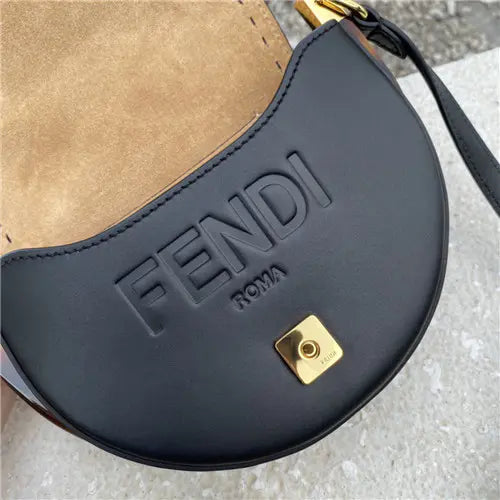 フェンディ ムーンライトバッグ