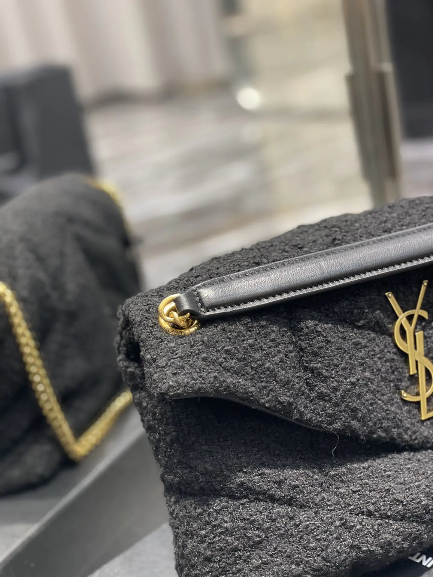 ジャージー素材のパファートイバッグ