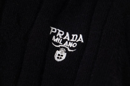 【PRADA旗艦店】プラダ セーター 男女兼用 ご好評に付き再入荷！