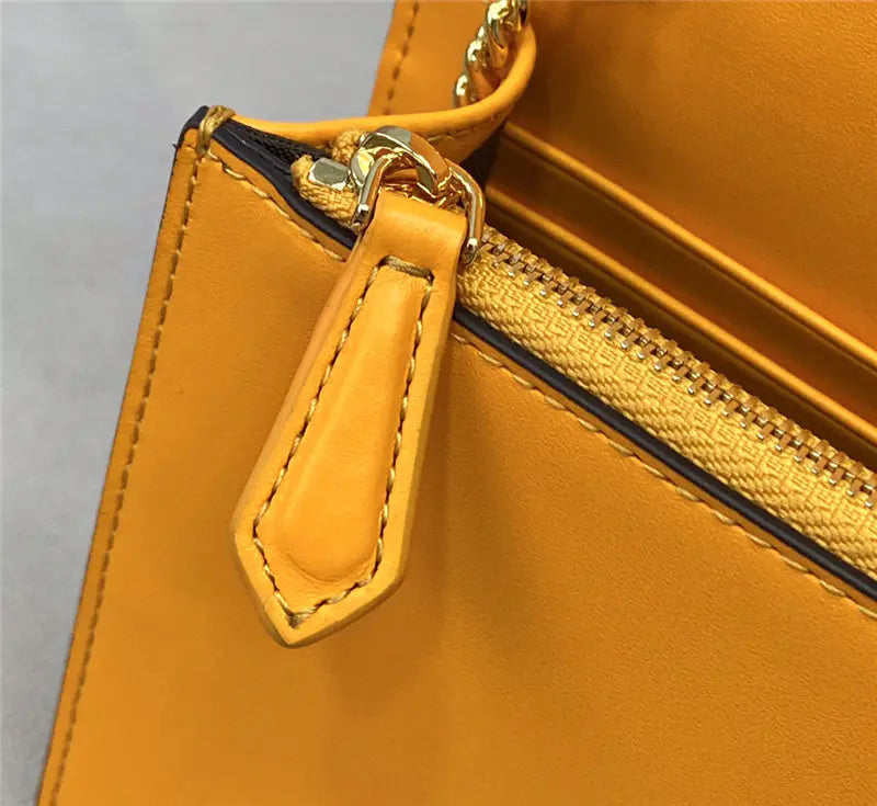 フェンディ チェーンウォレット