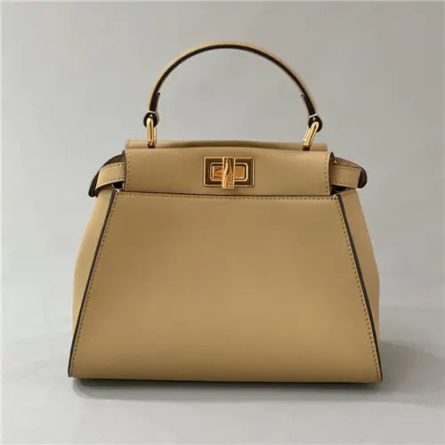 フェンディ ピーカブー ミニバッグ