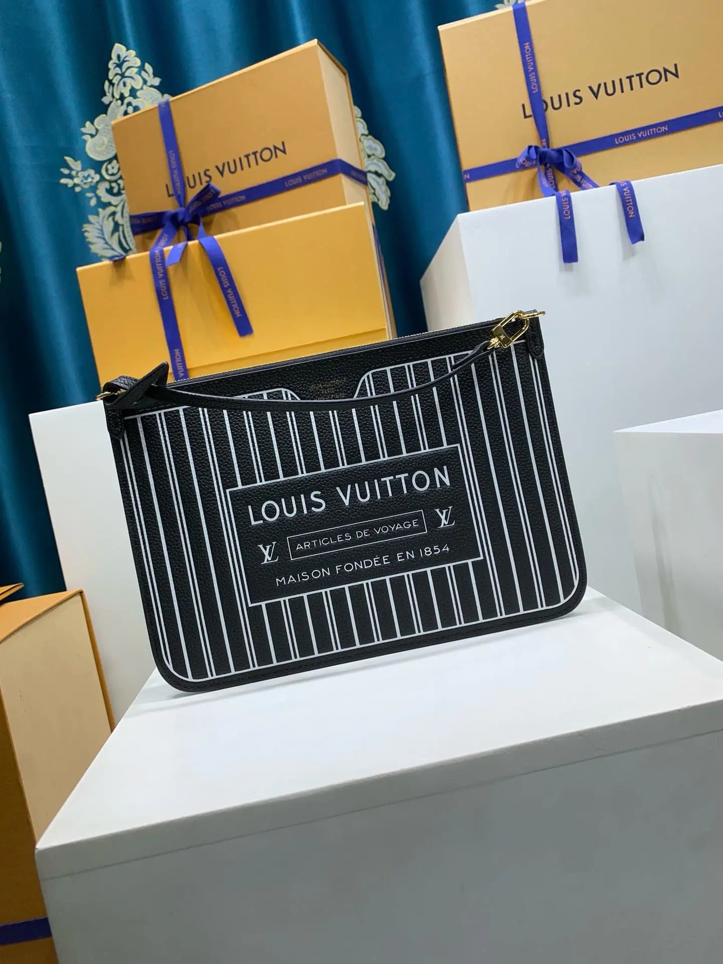 ルイ・ヴィトン M11946 ネヴァーフル インサイドアウト MM