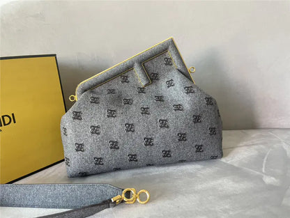 フェンディ ファーストバッグ ラージ