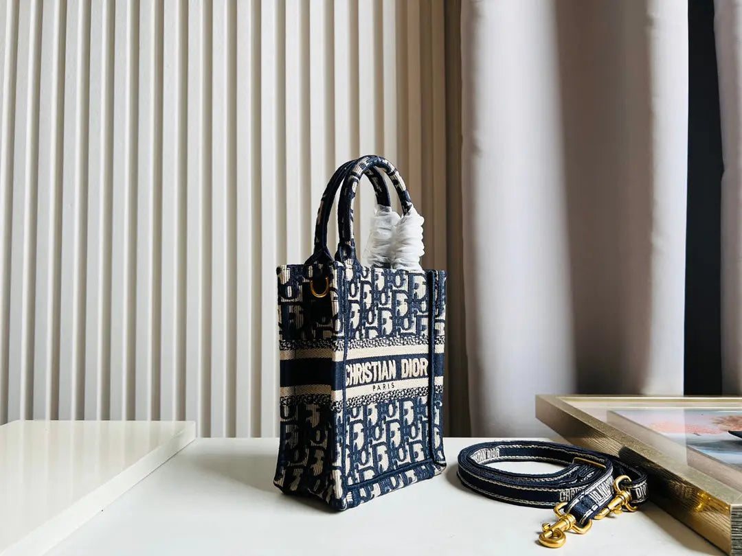 クリスチャン・ディオール ミニブックトート フォンバッグ