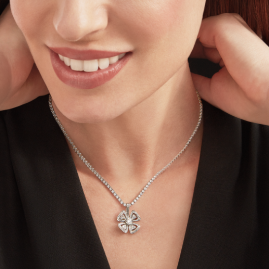 ブルガリ フィオレヴァー ネックレス 新登場