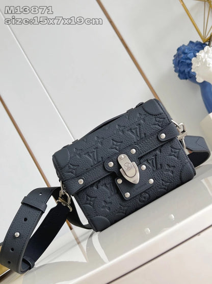 ソウル トランク クロスバッグ ブラック トリヨンモノグラム M13871 – LW418