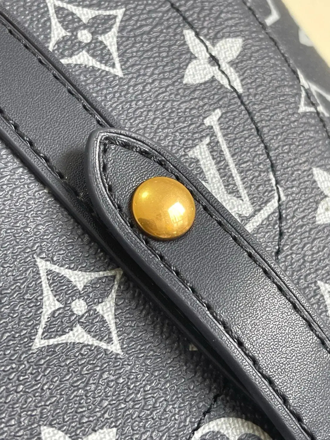 ルイ・ヴィトン M46805 クリストファー MM