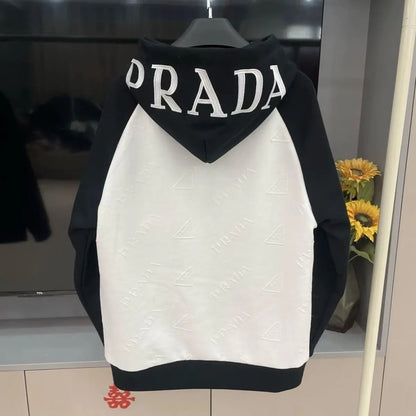 セール 人気モデル[PRADA] プラダ アウター 新しい刺繍入りフード付きジャケット