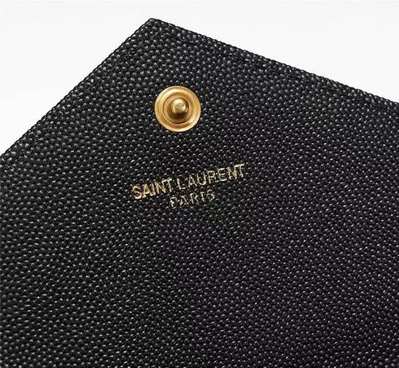 YSL カッサンドル マトラッセ フラップ ポーチ ラムスキン レザー V ヌード ピンク