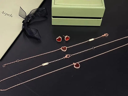 ヴァン クリーフ＆アーペルのカーネリアン ブレスレット/イヤリング