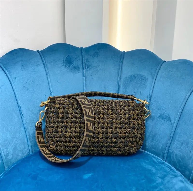 フェンディ バゲット ウィーブ バッグ ラージ