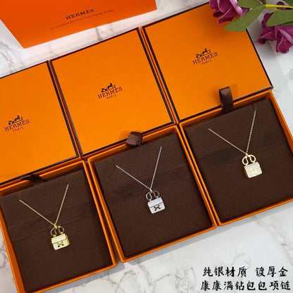 エルメスのネックレス販売中